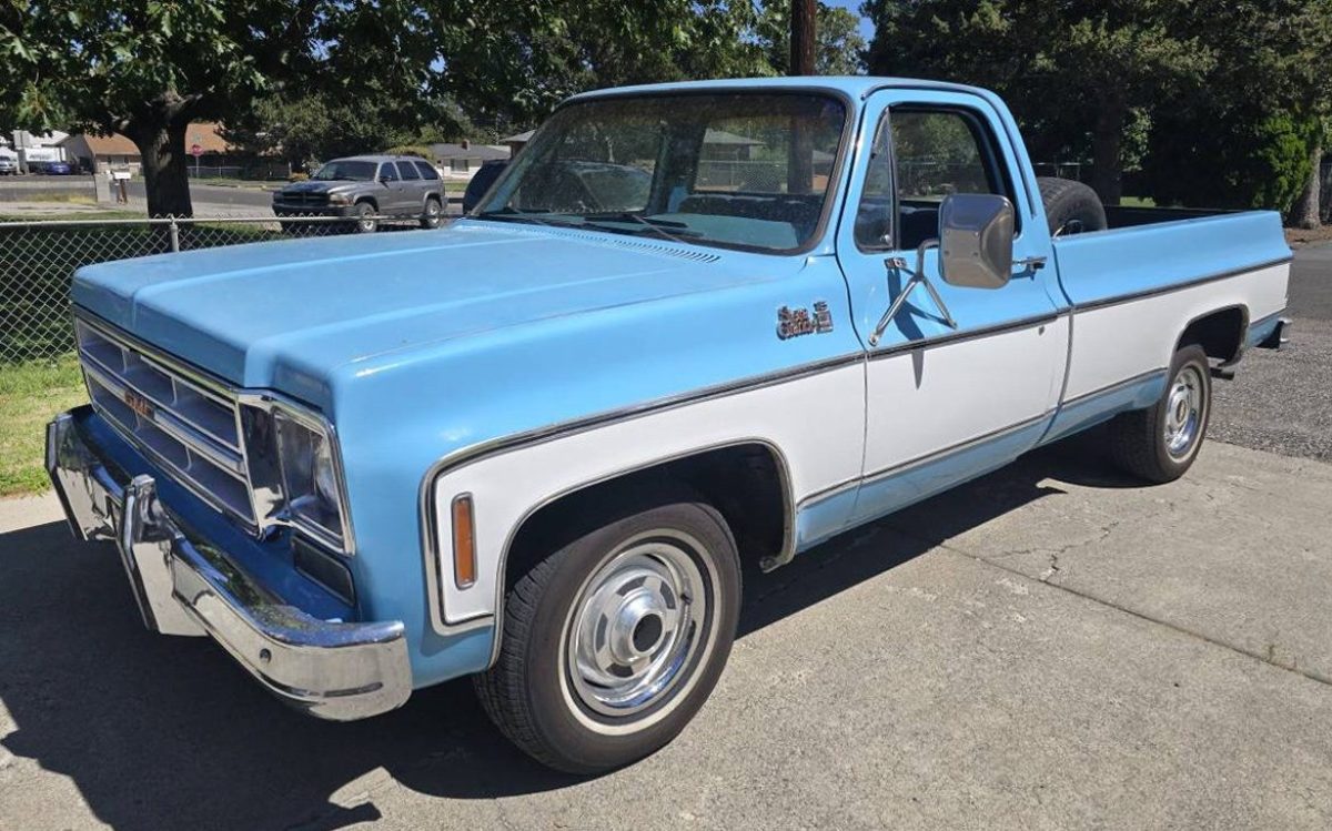 Family-Owned: 1975 GMC C1500 Sierra Grande | Barn Finds