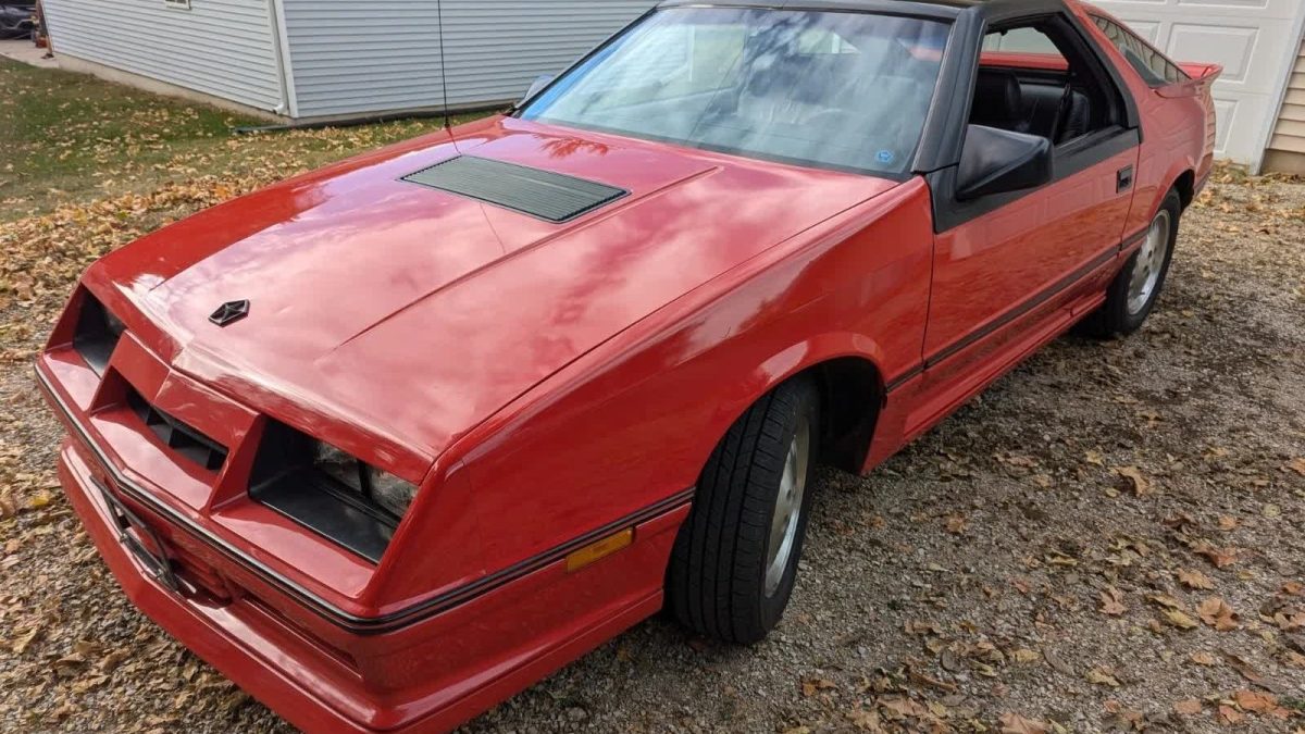 Leather and T-Tops: 1986 Dodge Daytona Turbo Z | Barn Finds