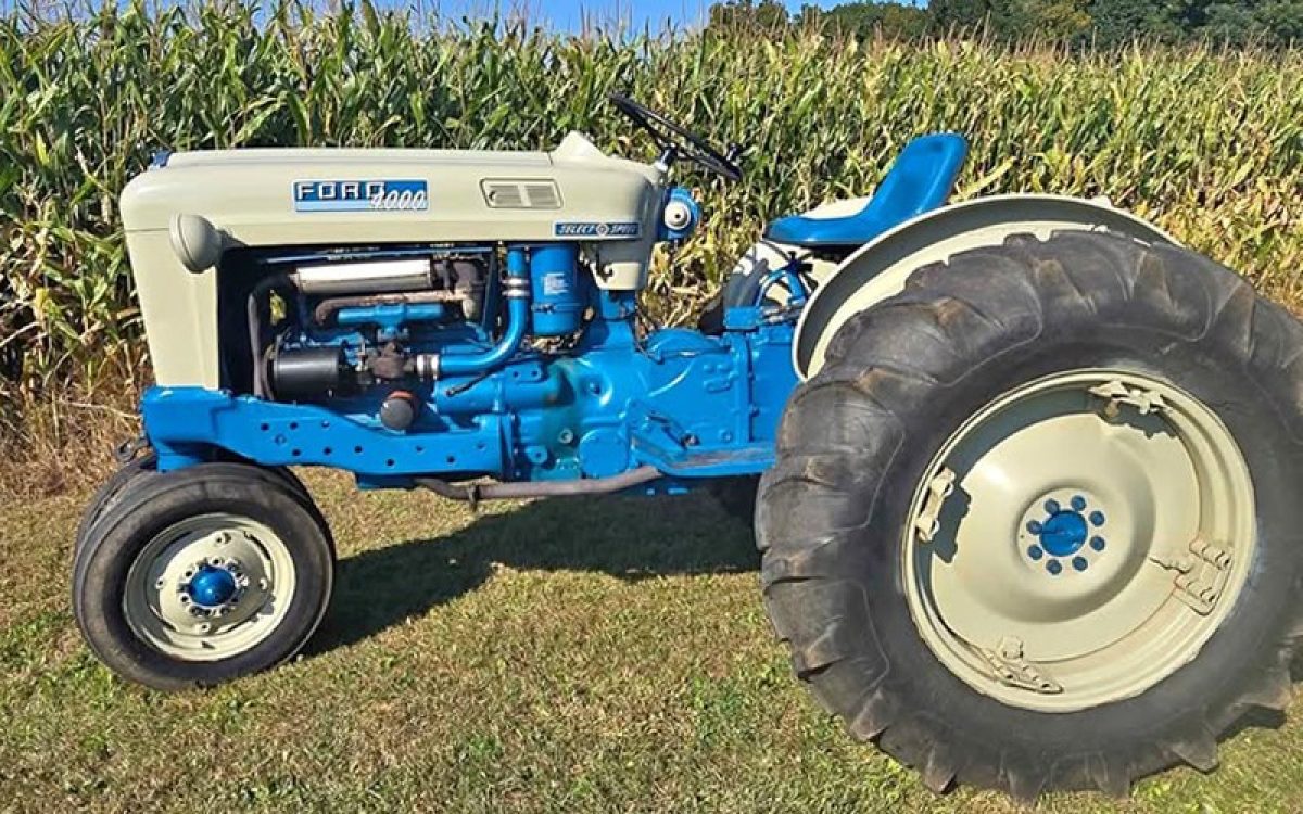 091825-1964-Ford-4000-Tractor-