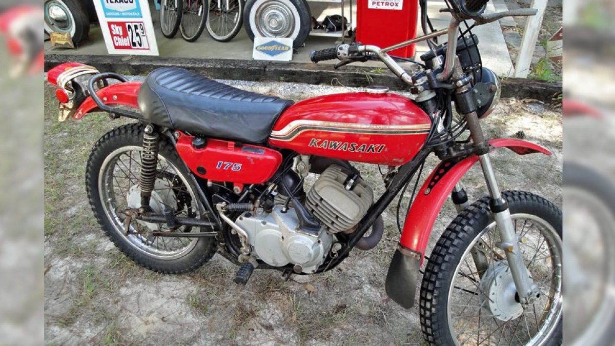 シルキー 2,500-Mile Original: 1972 Kawasaki F7 175 | Barn Finds