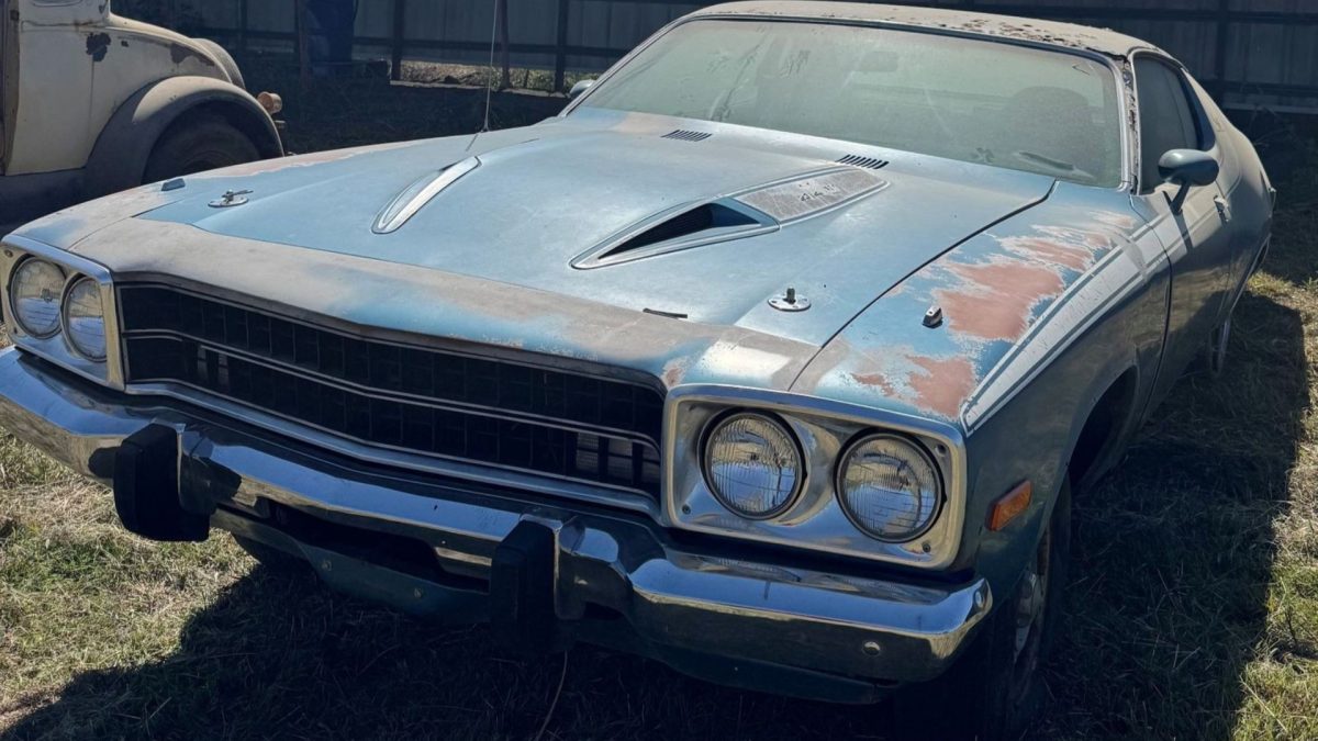 No Reserve Project: 1974 Plymouth Road Runner 440 V8 | Barn Finds