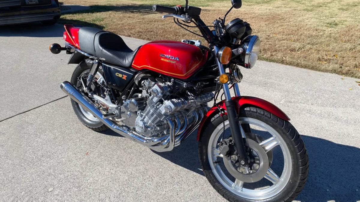 121925-1979-Honda-CBX-1b-