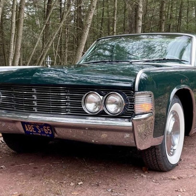 1965-Lincoln-Continental-1-