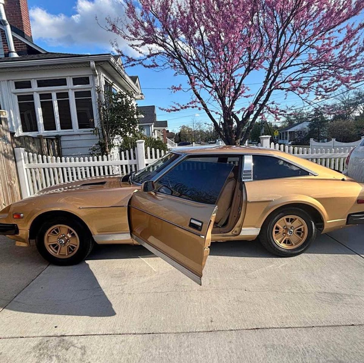 Gold Grand Tourer: 1979 Datsun 280ZX | Barn Finds