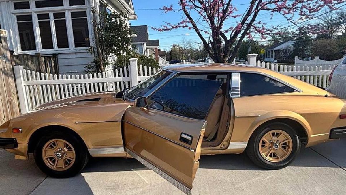 Gold Grand Tourer: 1979 Datsun 280ZX | Barn Finds