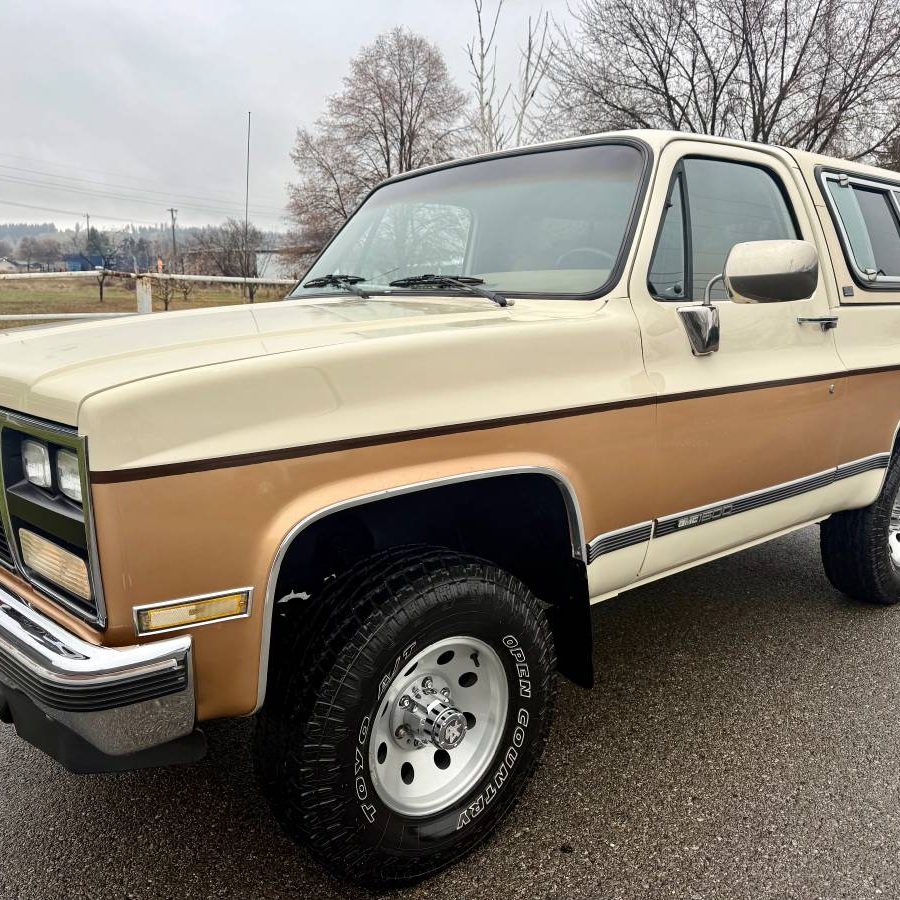 Original Paint: 1990 GMC Jimmy SLE | Barn Finds