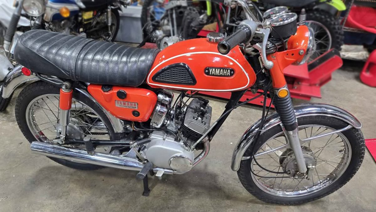ヤマハ　HS1 This Little Yamaha HS1 Is Gorgeous And The Price Is Right