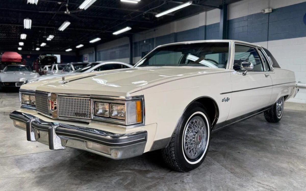 1983-Oldsmobile-Ninety-Eight-