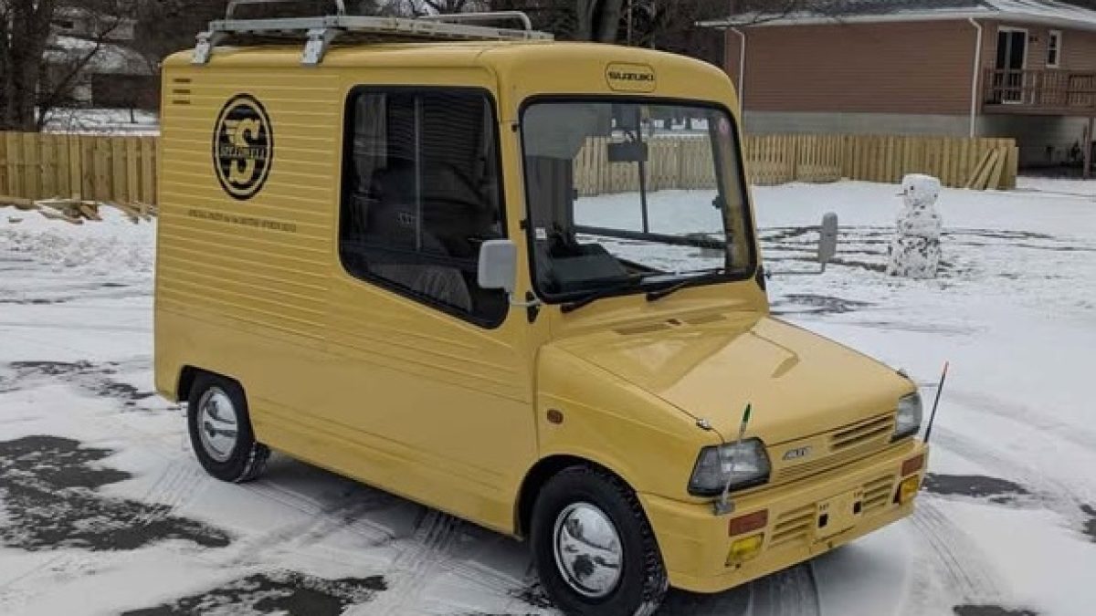 Michi Suzukiさん　専用ページ 1987-Suzuki-Alto-Walkthrough-