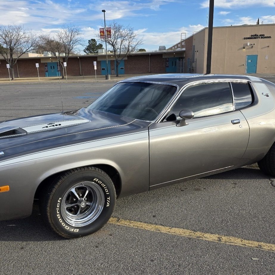 RT-174743　確認用 Factory Sunroof! 1974 Plymouth Road Runner GTX 440 | Barn Finds
