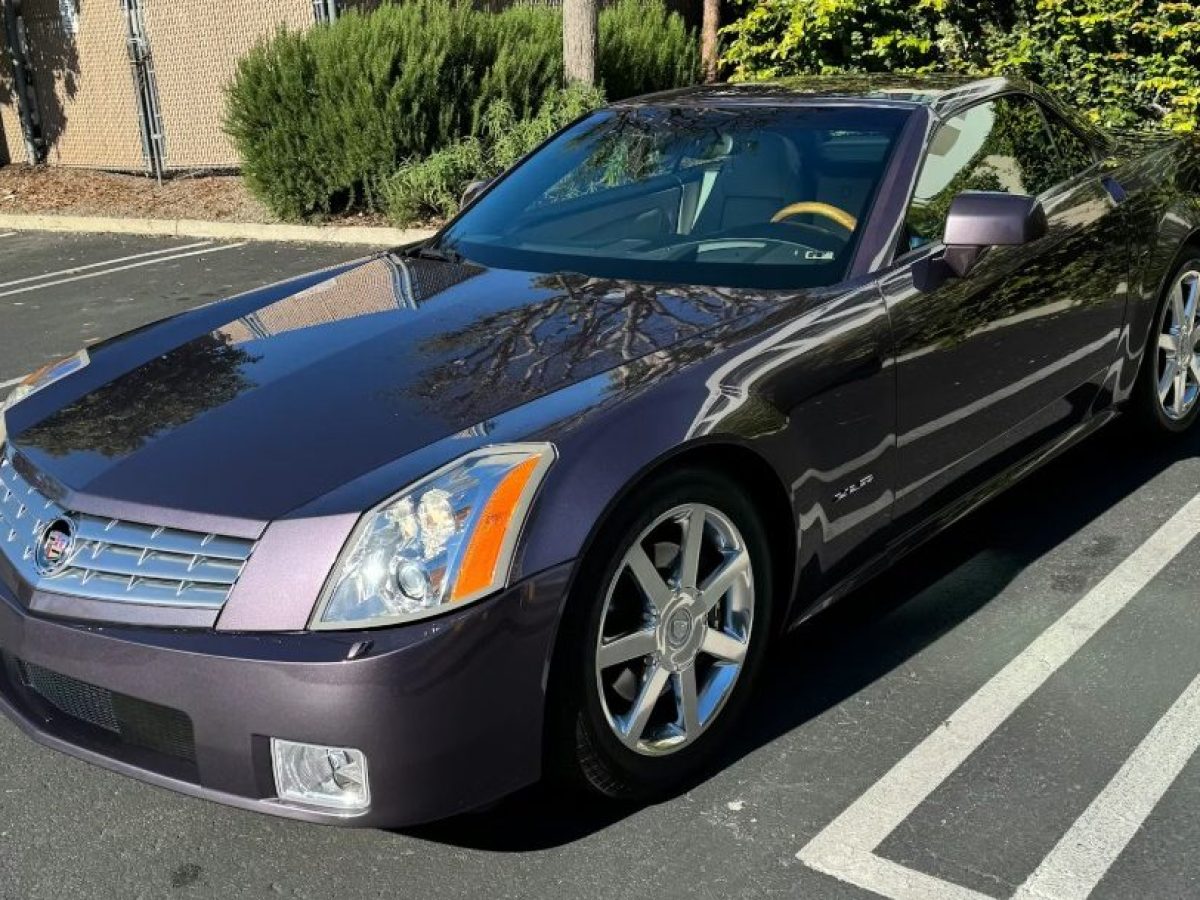 1-of-101: 2004 Cadillac XLR Neiman Marcus Special Edition | Barn Finds