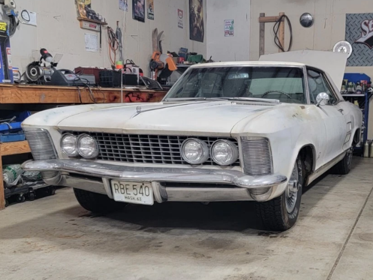 Rare Dual Quads: 1964 Buick Riviera | Barn Finds