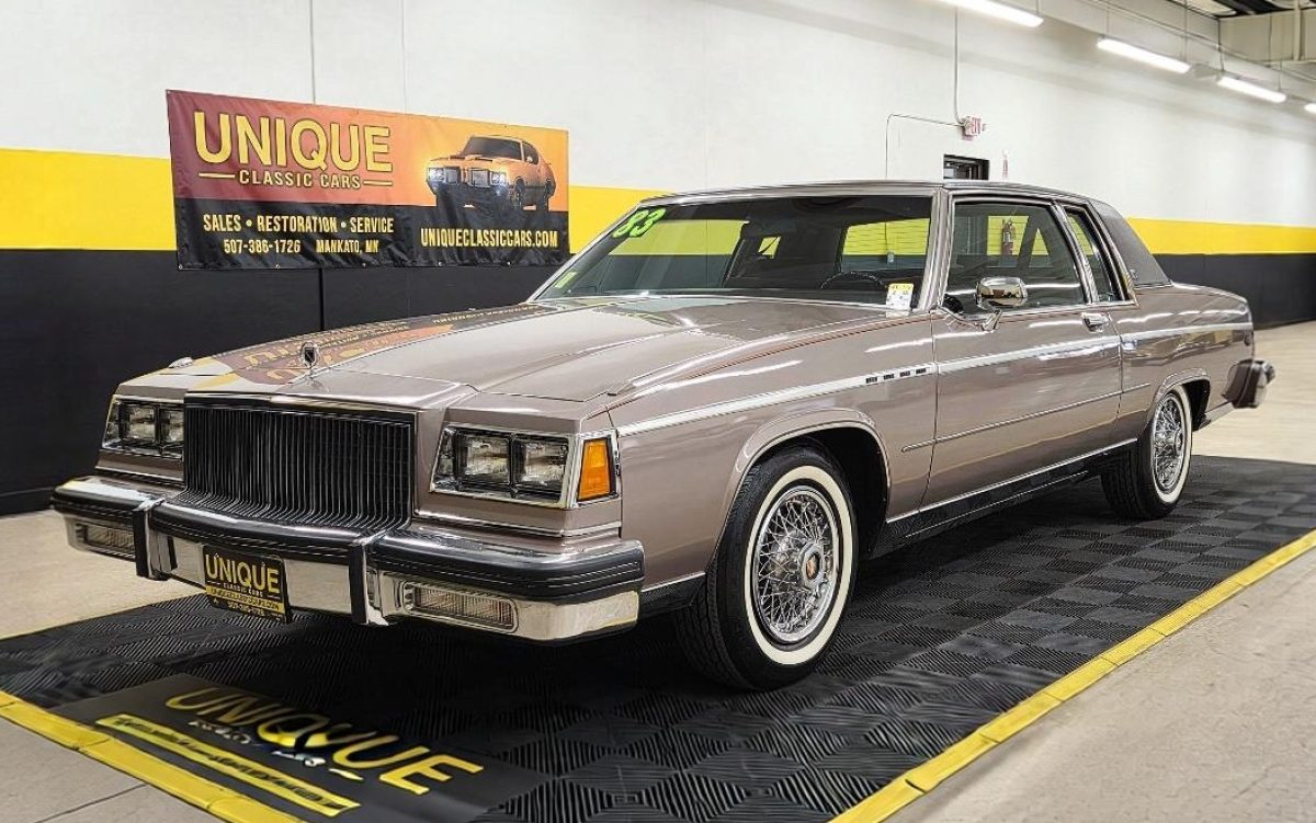 洋楽 ECURB BACK 2 THE ESSENCE 904 Mile Luxury: 1983 Buick Electra Park Avenue | Barn Finds