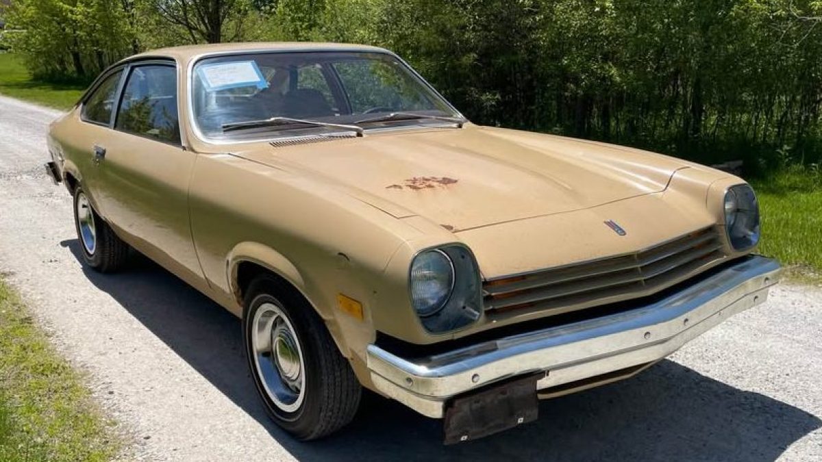 Low Mileage Survivor: 1976 Chevrolet Vega | Barn Finds
