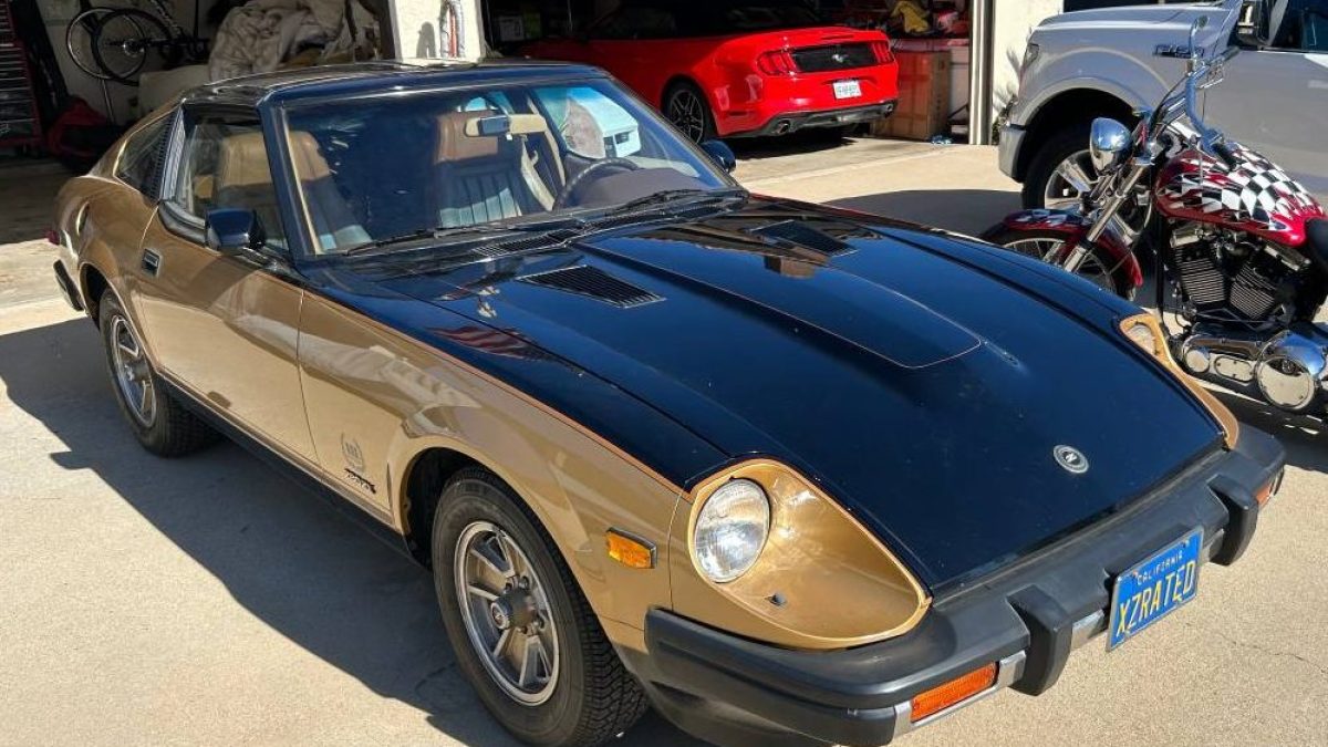 26K Mile Z Car: 1980 Datsun 280ZX 10th Anniversary | Barn Finds