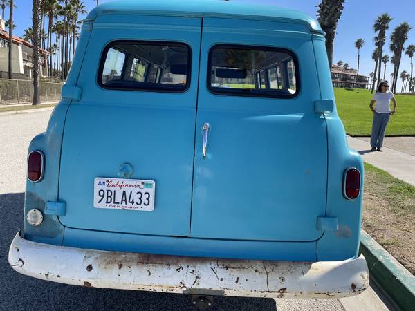 1960 Chevrolet Apache Suburban Carryall rear