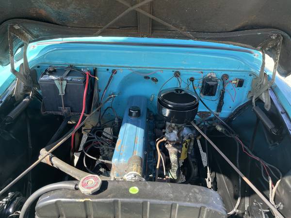 1960 Chevrolet Apache Suburban Carryall engine