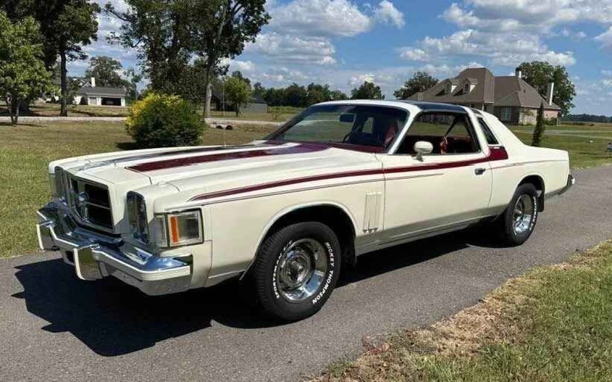 Rare Factory T-Tops! 1979 Chrysler 300 | Barn Finds
