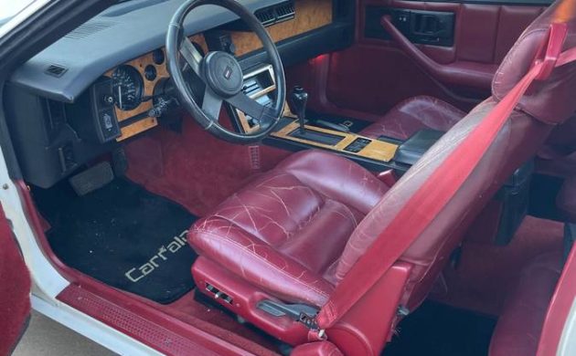 1989 Carralo Camero interior 